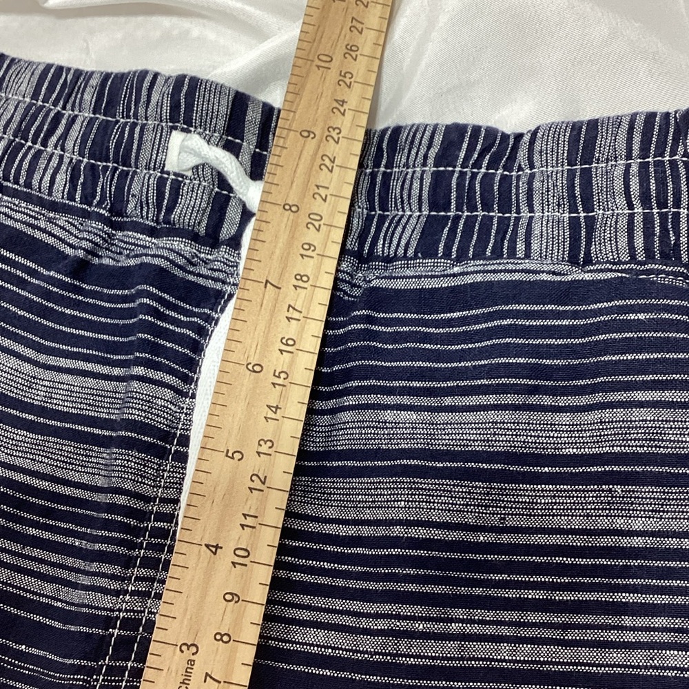 Athleta linen Striped Athletic Shorts size 12 - Picture 7 of 8